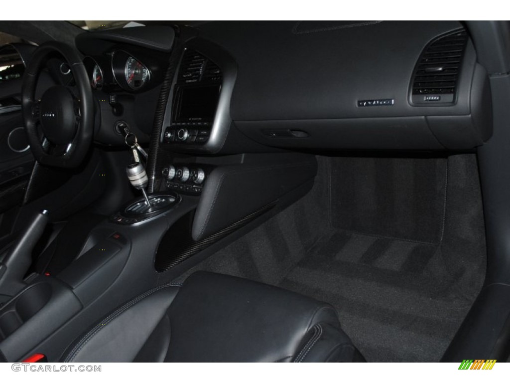 2009 R8 4.2 FSI quattro - Daytona Grey Pearl Effect / Fine Nappa Black Leather photo #42