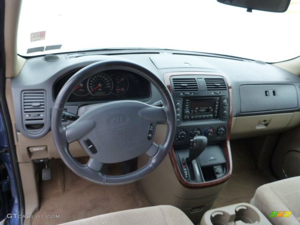 2002 Sedona EX - Blue Sapphire / Beige photo #9