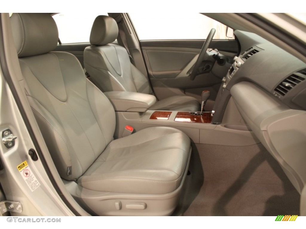 2010 Camry XLE - Classic Silver Metallic / Ash Gray photo #13