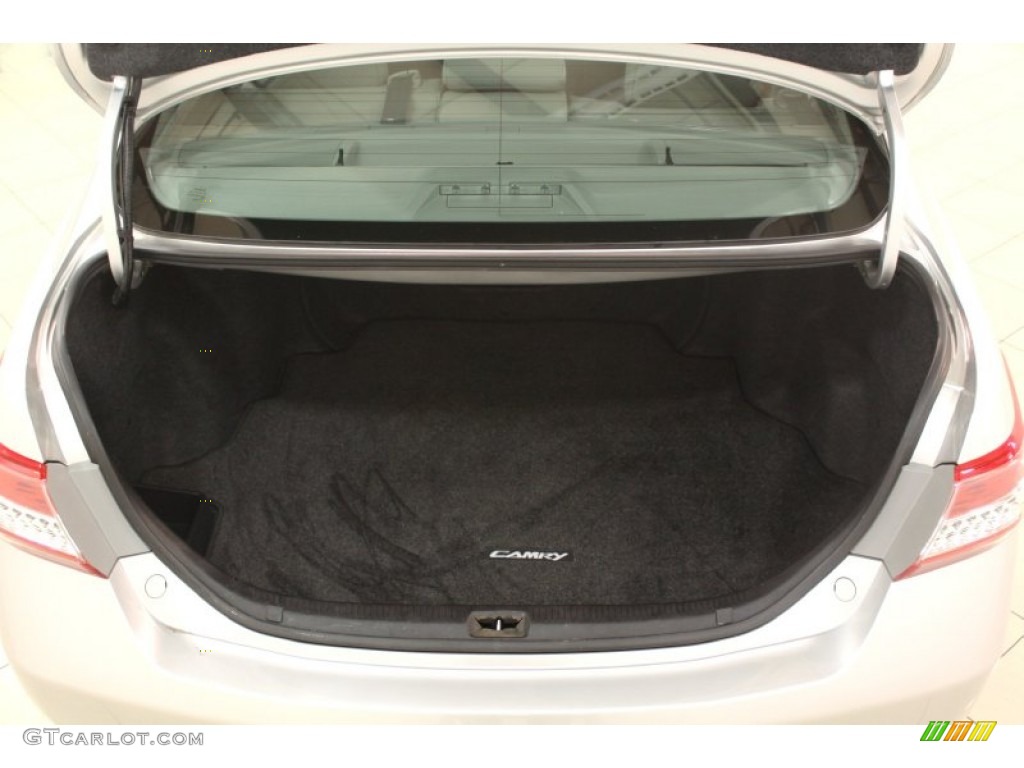 2010 Camry XLE - Classic Silver Metallic / Ash Gray photo #17