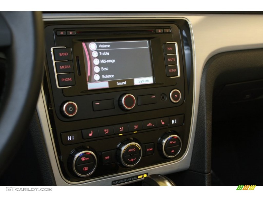 2012 Volkswagen Passat 2.5L SE Controls Photo #76210697