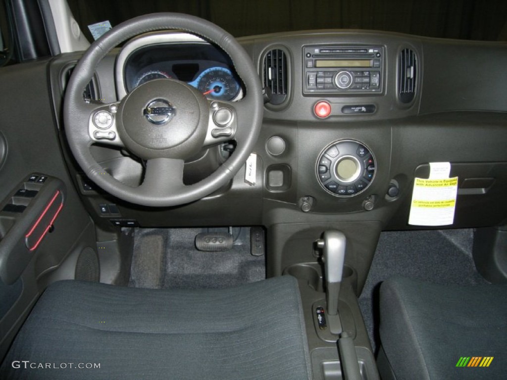 2011 Nissan Cube 1.8 SL Black Dashboard Photo #76212680