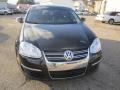 Black - Jetta SE Sedan Photo No. 14