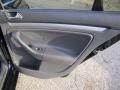 Black - Jetta SE Sedan Photo No. 25