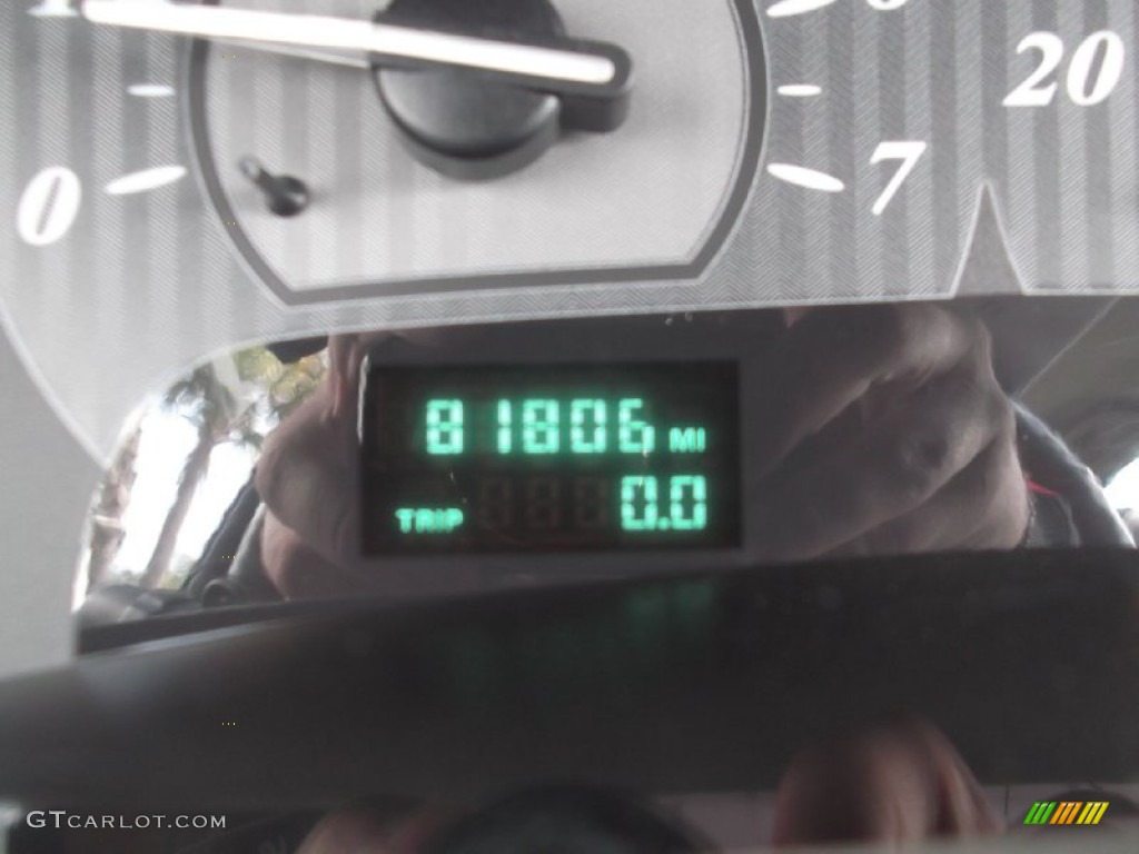 2004 Park Avenue  - Silver Blue Ice Metallic / Medium Gray photo #16