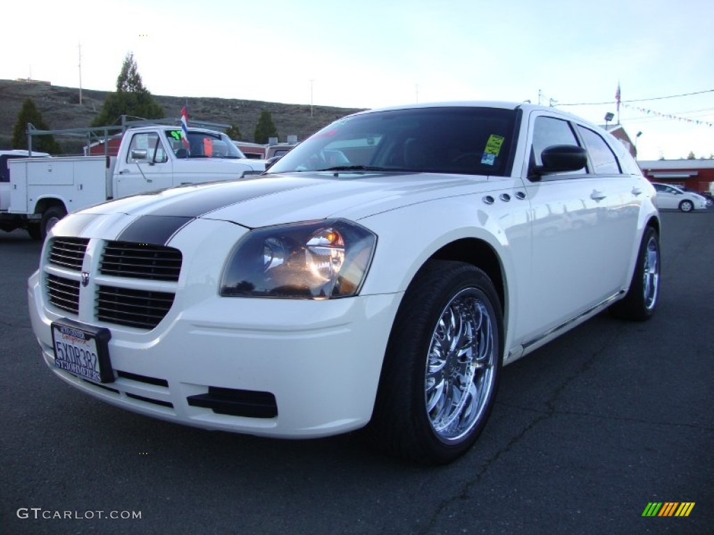 2007 Magnum SE - Stone White / Dark Slate Gray/Light Graystone photo #3