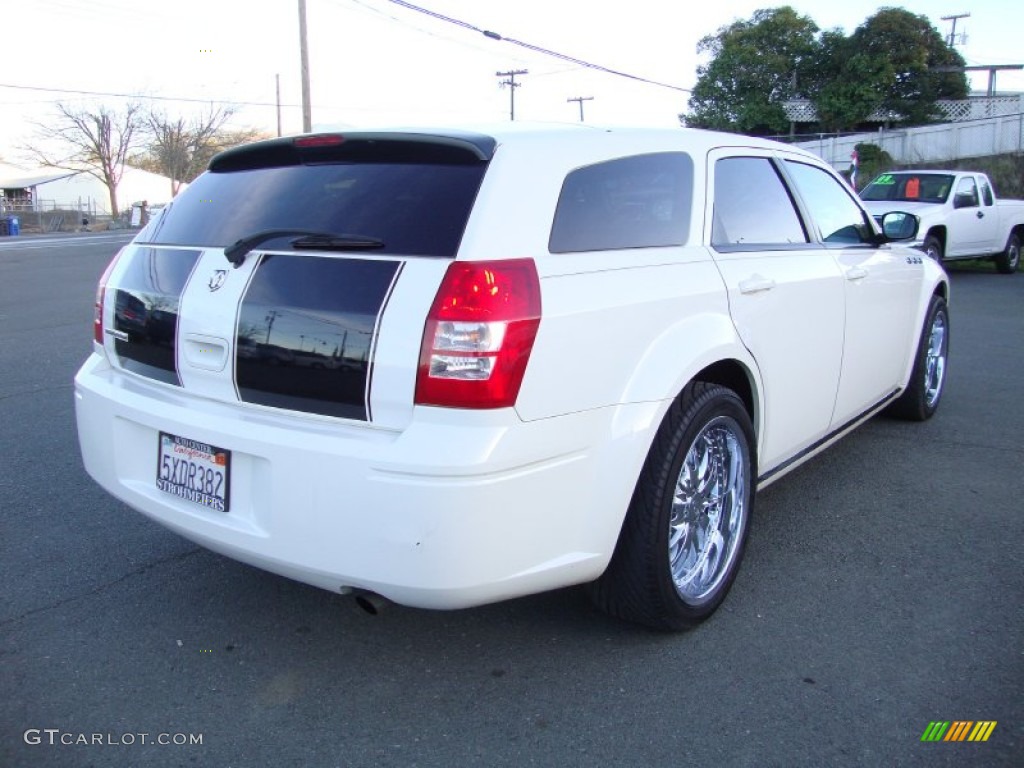 2007 Magnum SE - Stone White / Dark Slate Gray/Light Graystone photo #7