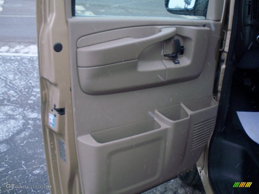 2012 Express LT 1500 AWD Passenger Van - Sandstone Metallic / Neutral photo #20