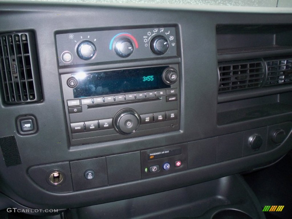 2012 Express LT 1500 AWD Passenger Van - Sandstone Metallic / Neutral photo #26