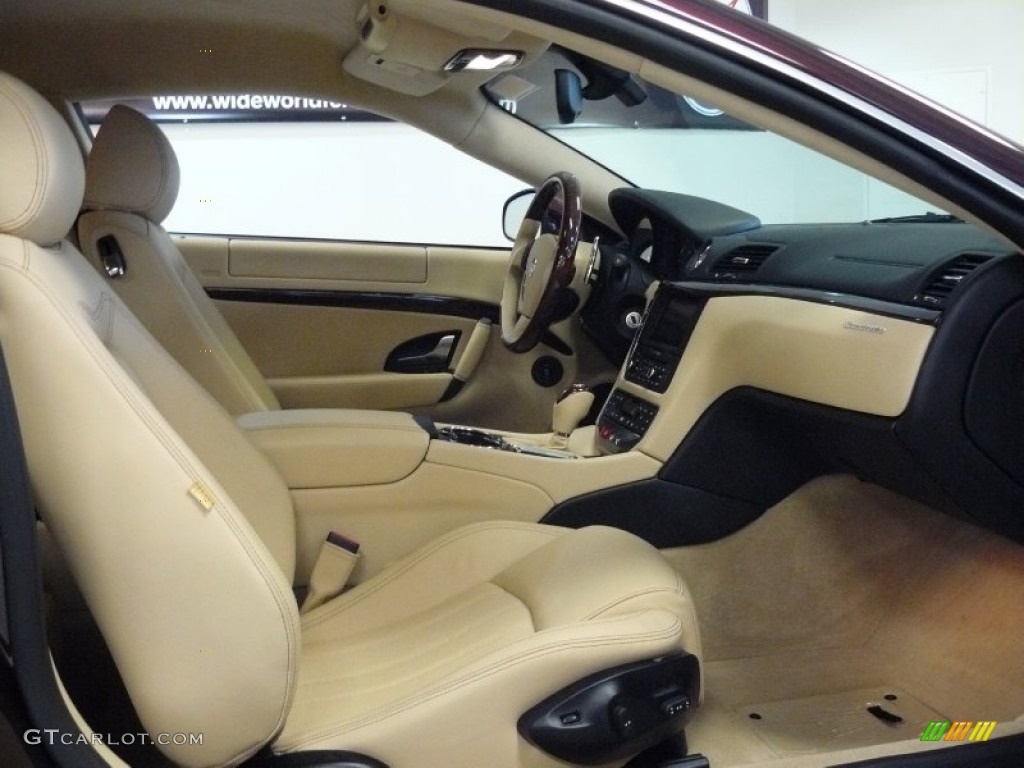 Sabbia Interior 2010 Maserati GranTurismo Standard GranTurismo Model Photo #76218611