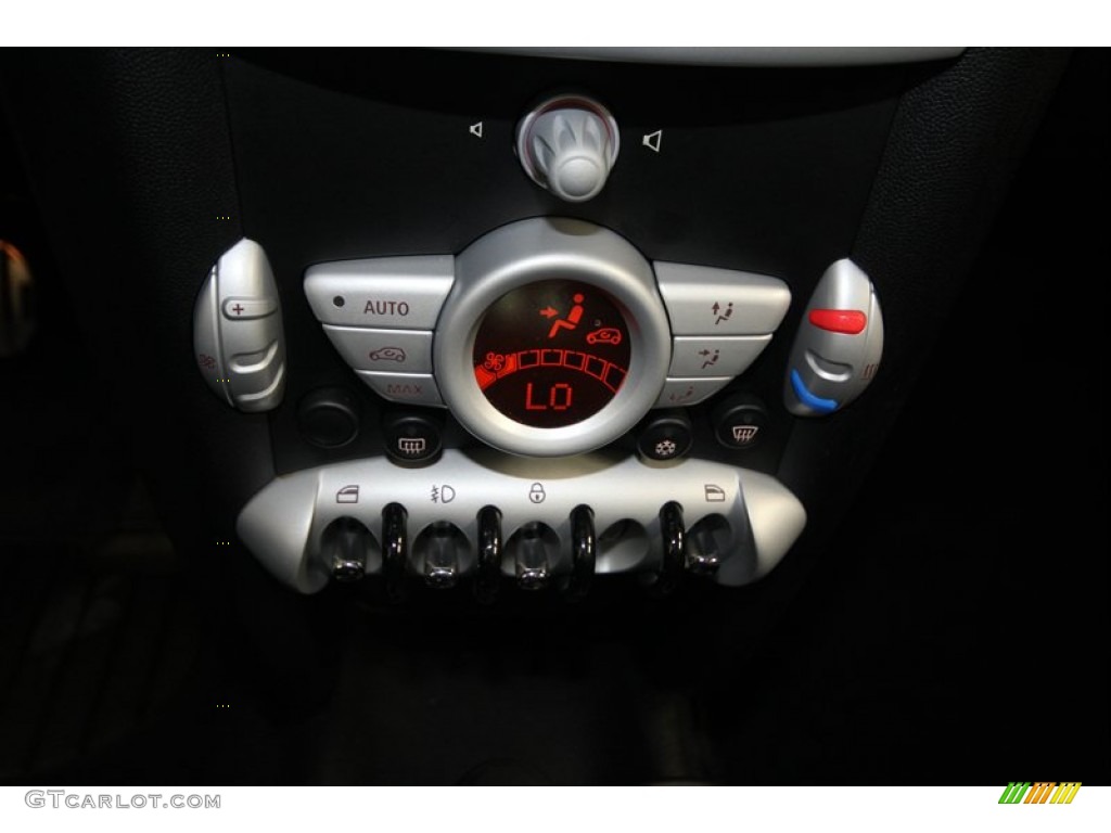 2010 Mini Cooper S Hardtop Controls Photo #76219266