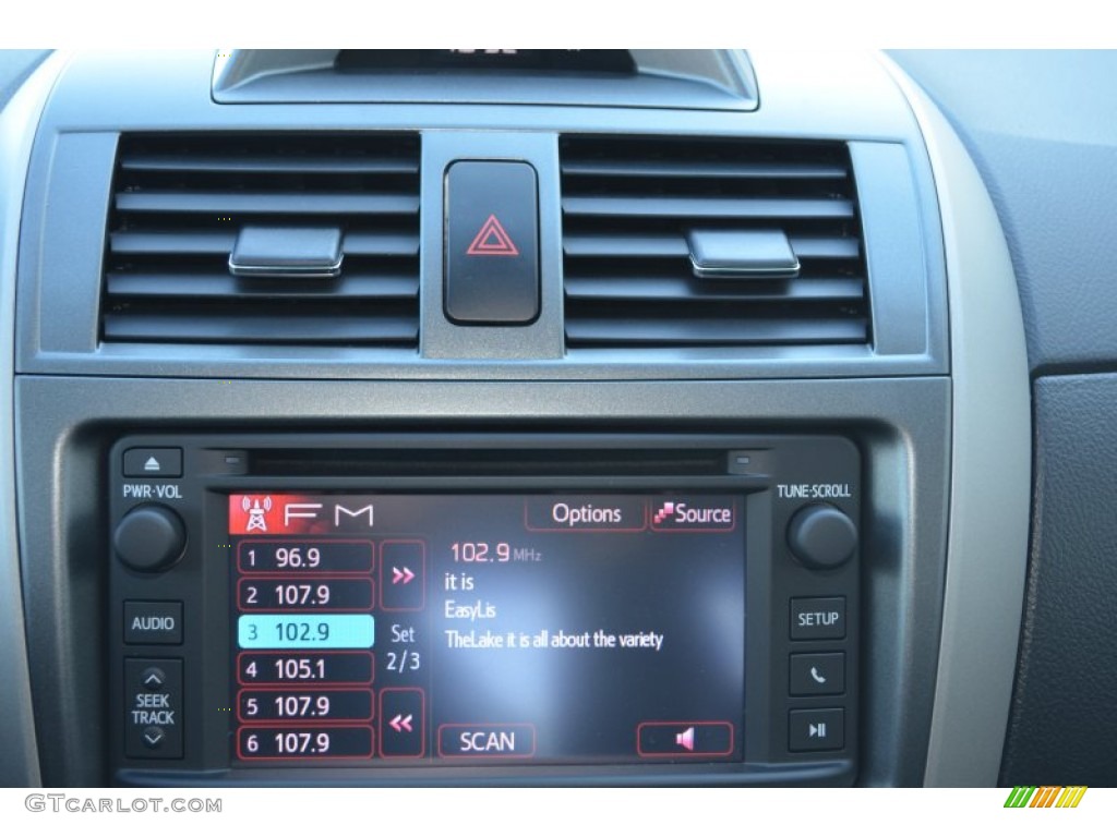 2013 Toyota Corolla S Audio System Photo #76220114