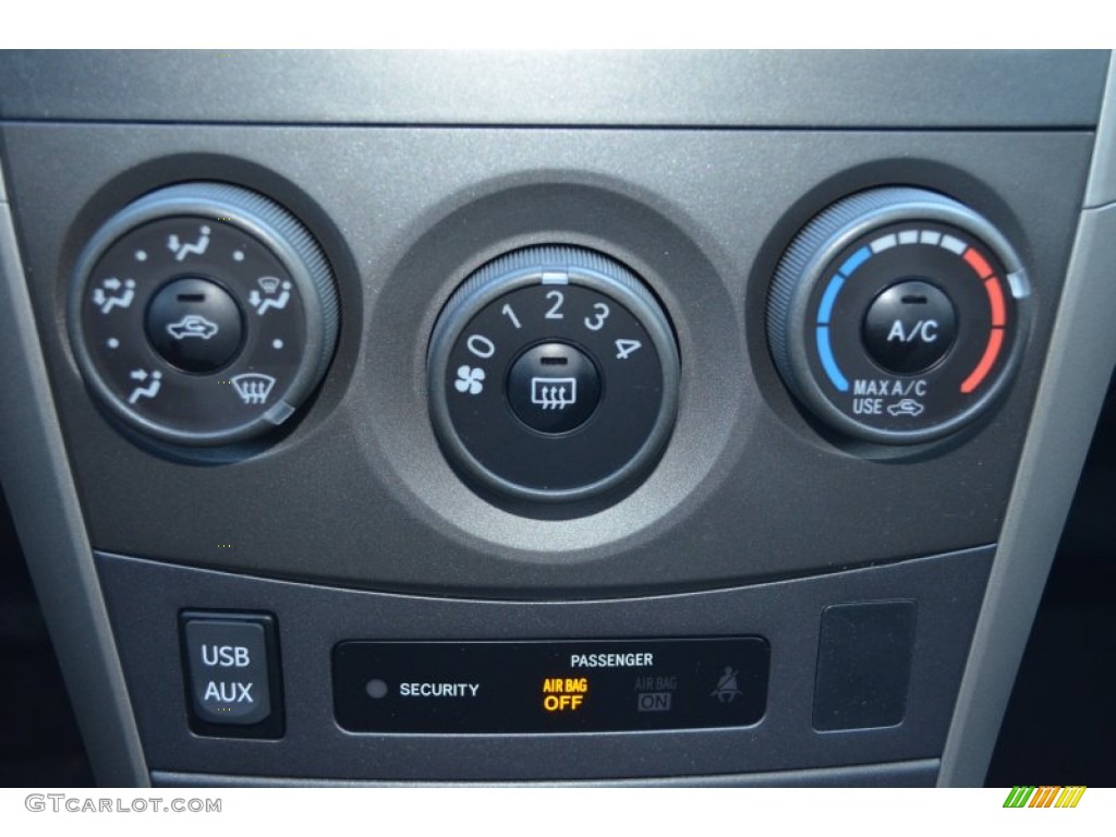 2013 Toyota Corolla S Controls Photo #76220123