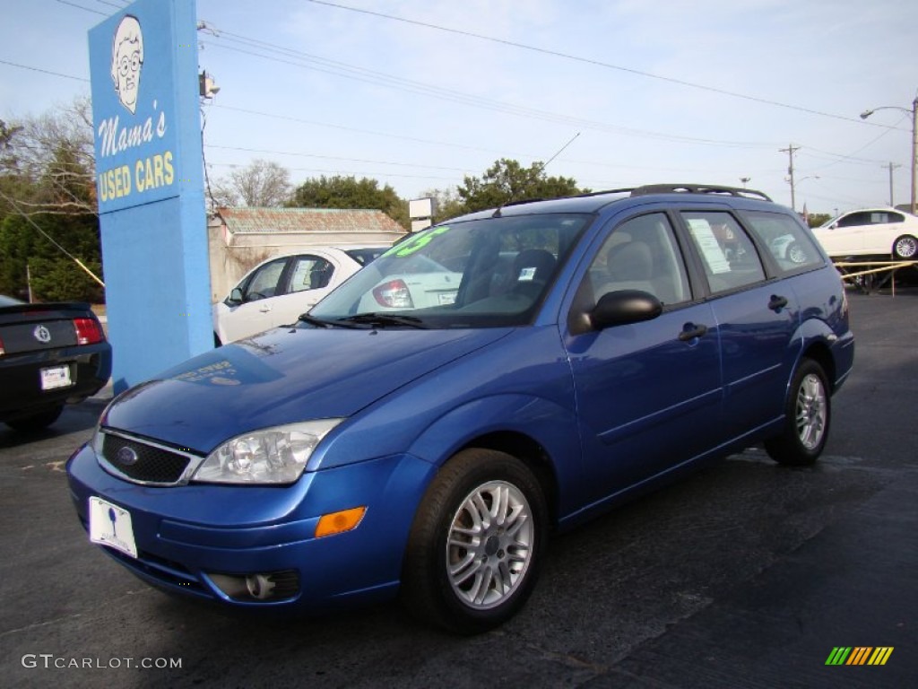 2005 Focus ZXW SES Wagon - French Blue Metallic / Dark Flint/Light Flint photo #4
