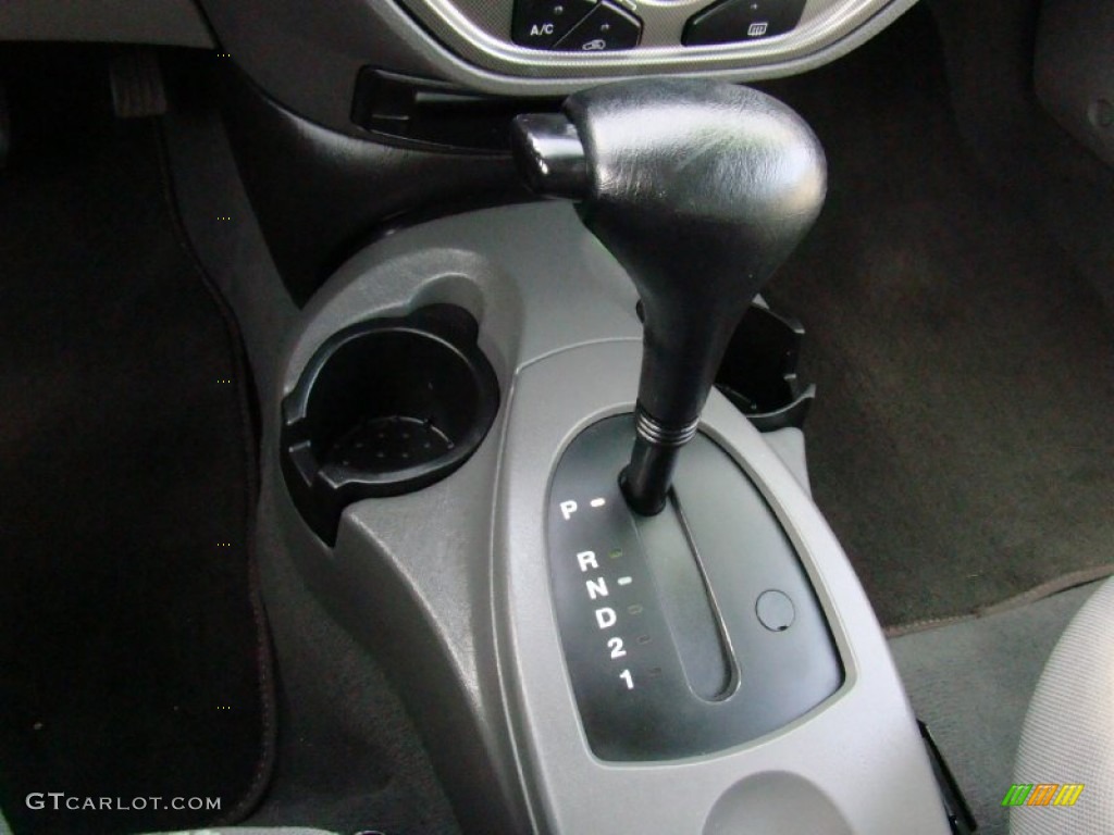 2005 Ford Focus ZXW SES Wagon Transmission Photos