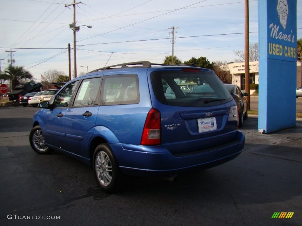 2005 Focus ZXW SES Wagon - French Blue Metallic / Dark Flint/Light Flint photo #25