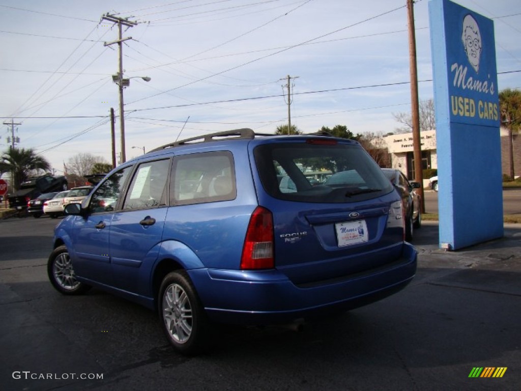 2005 Focus ZXW SES Wagon - French Blue Metallic / Dark Flint/Light Flint photo #26