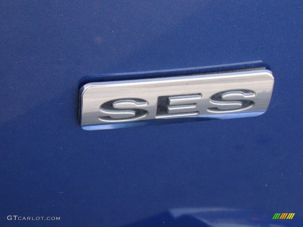 2005 Focus ZXW SES Wagon - French Blue Metallic / Dark Flint/Light Flint photo #28