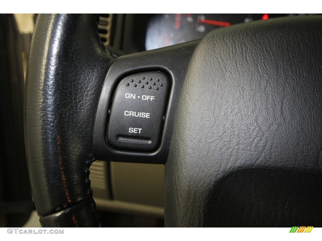 2004 Wrangler Sahara 4x4 - Light Khaki Metallic / Khaki photo #24