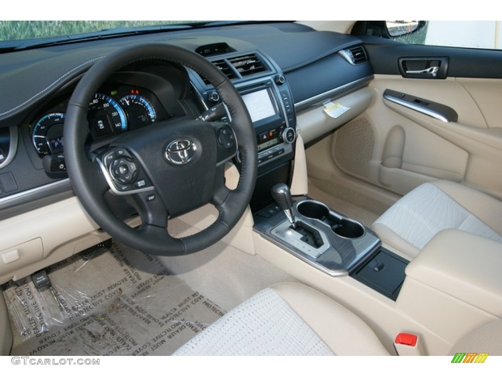 Ivory Interior 2013 Toyota Camry Hybrid XLE Photo #76224660