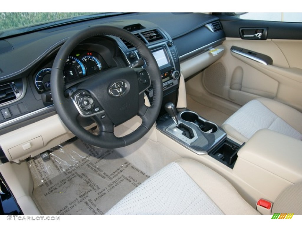Ivory Interior 2013 Toyota Camry Hybrid XLE Photo #76224896