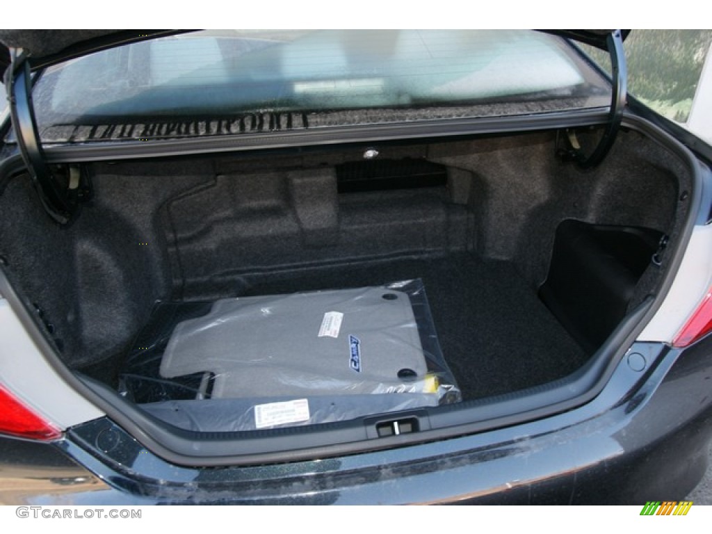 2013 Toyota Camry Hybrid XLE Trunk Photo #76225190