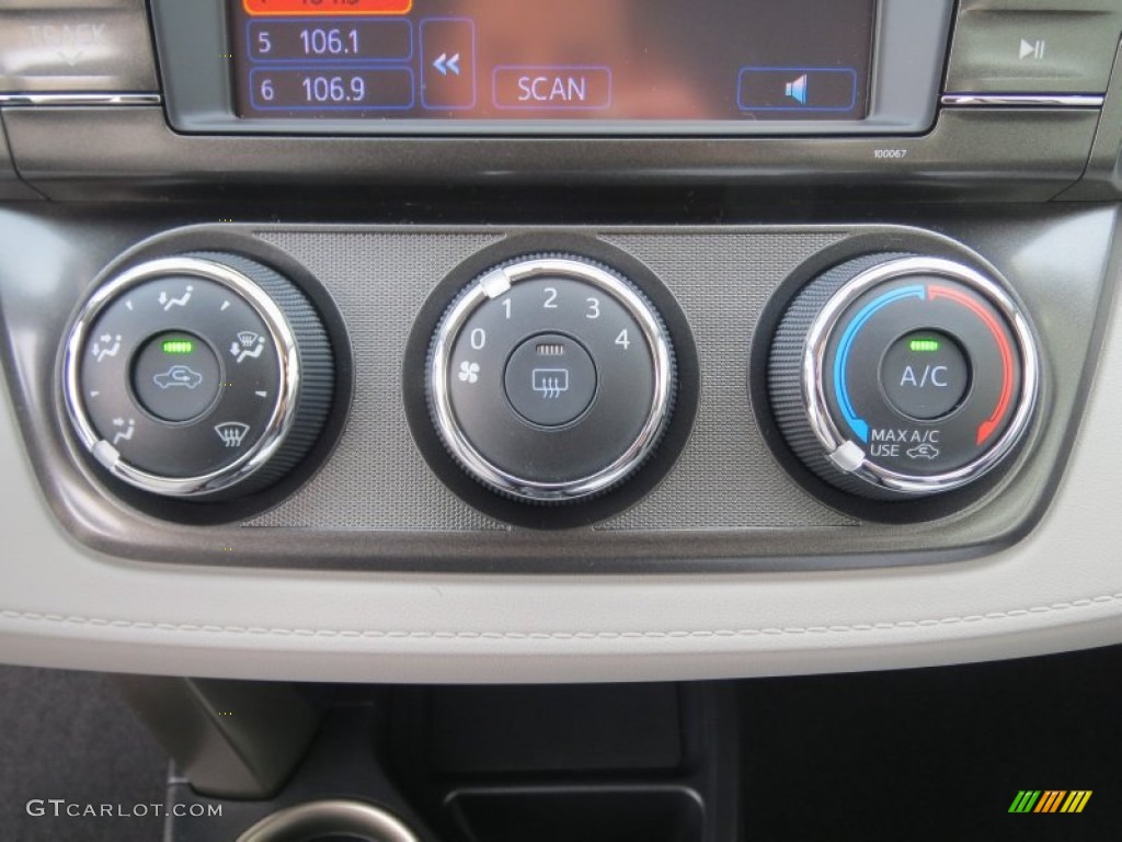 2013 Toyota RAV4 LE Controls Photo #76226300