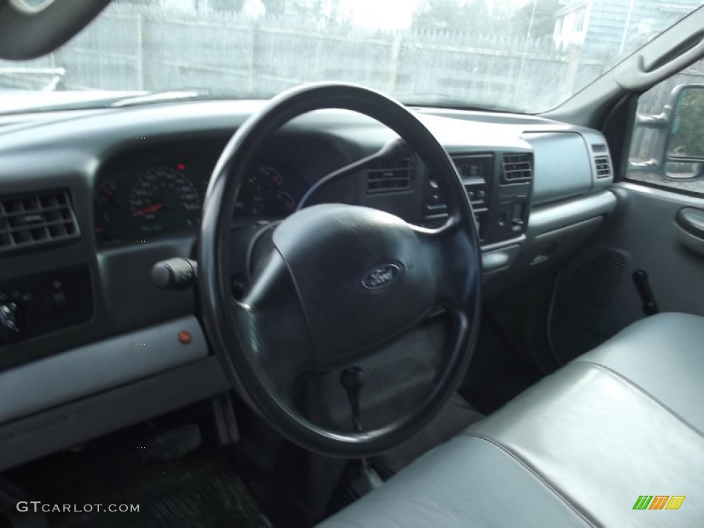 2004 Ford F550 Super Duty XL Regular Cab 4x4 Dump Truck Dashboard Photos