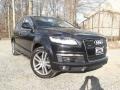 Phantom Black Pearl Effect - Q7 3.0 TDI quattro Photo No. 2