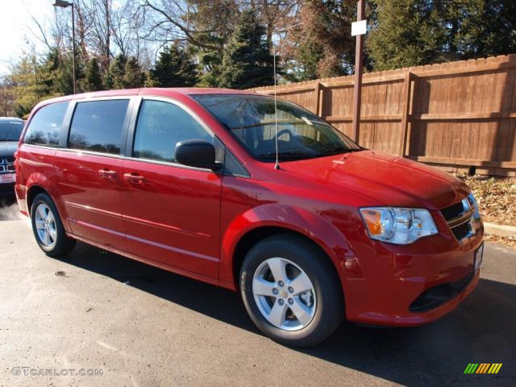 2013 Grand Caravan SE - Redline 2 Coat Pearl / Black/Light Graystone photo #2