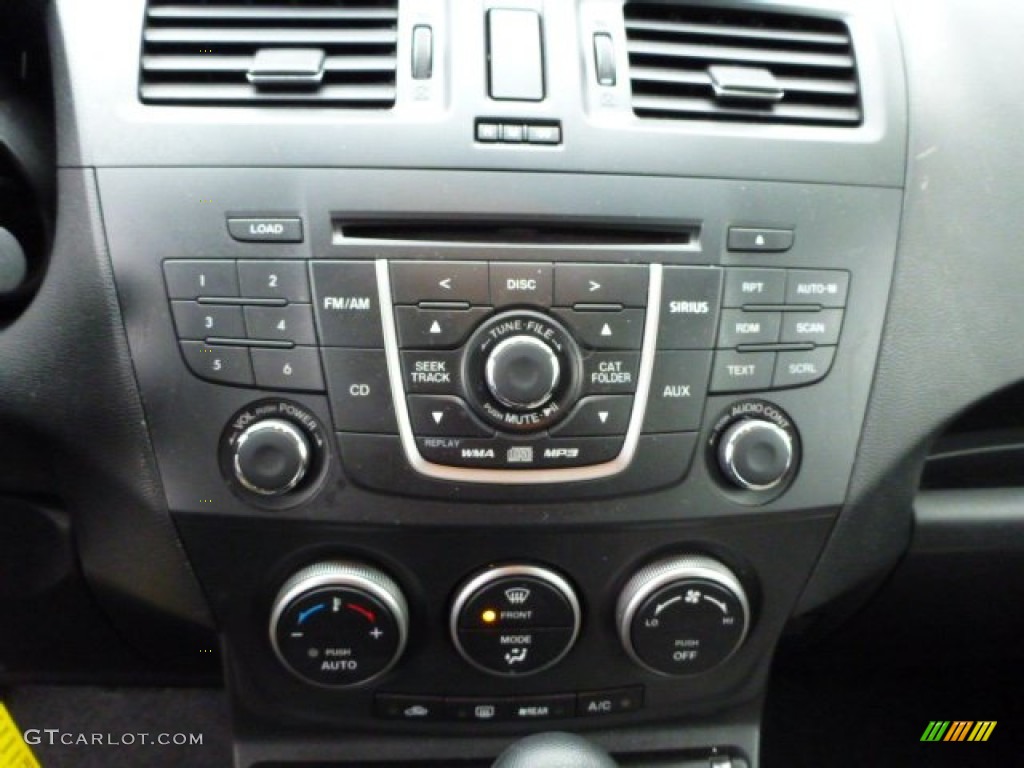 2012 Mazda MAZDA5 Sport Controls Photos