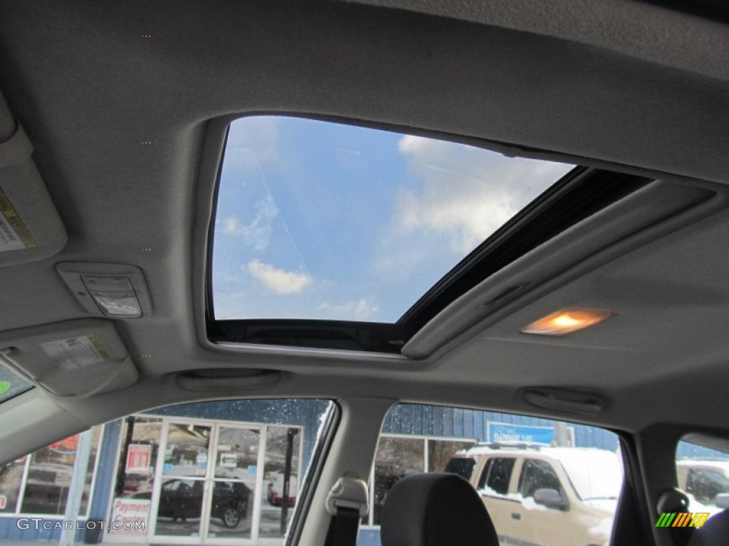 2005 Pontiac Vibe Standard Vibe Model Sunroof Photos
