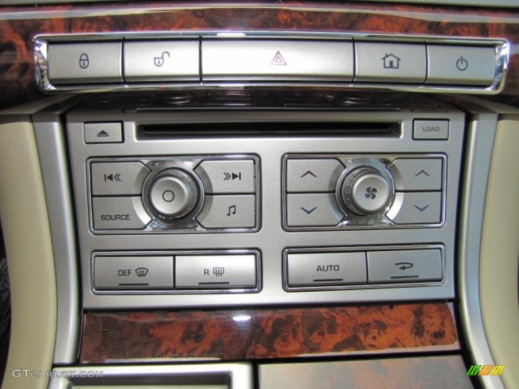 2010 Jaguar XF Premium Sport Sedan Controls Photo #76235456