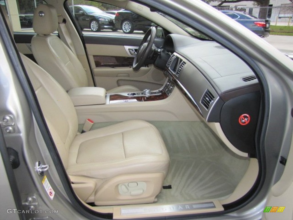 2010 XF Premium Sport Sedan - Cashmere Gold Metallic / Barley photo #24