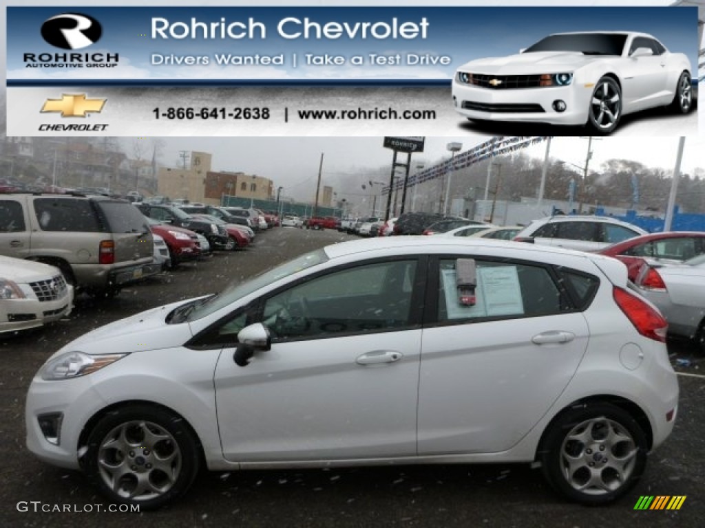 2011 Fiesta SES Hatchback - Oxford White / Charcoal Black/Blue Cloth photo #1