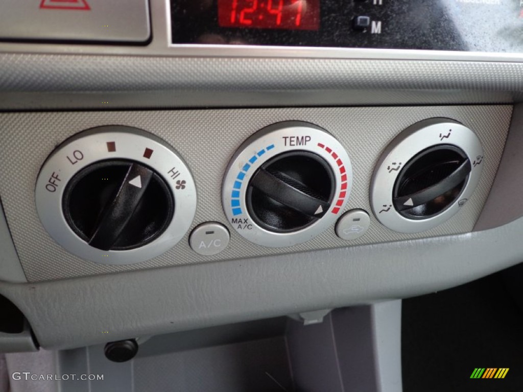 2010 Toyota Tacoma V6 PreRunner TRD Sport Access Cab Controls Photos