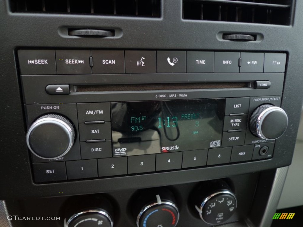 2008 Jeep Liberty Sport Audio System Photo #76240382