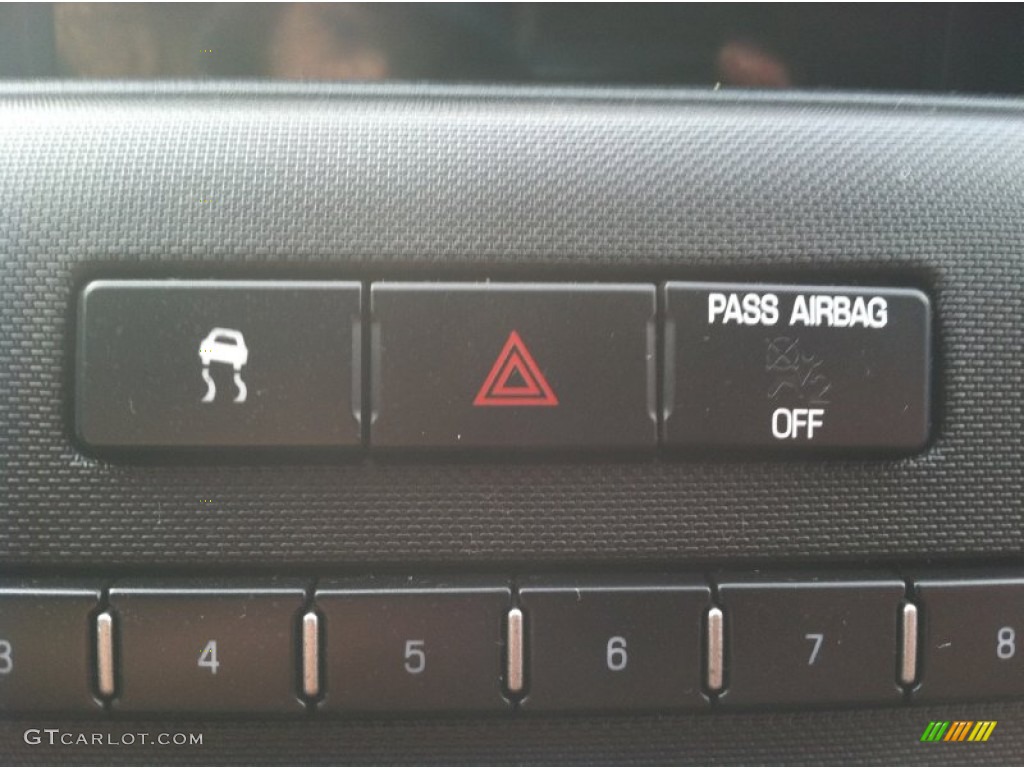 2010 F150 STX SuperCab 4x4 - Tuxedo Black / Medium Stone photo #30