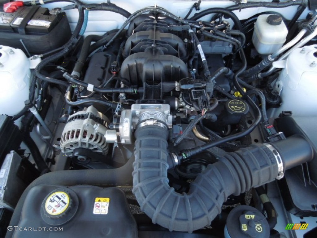 2008 Ford Mustang V6 Premium Convertible 4.0 Liter SOHC 12-Valve V6 Engine Photo #76243802
