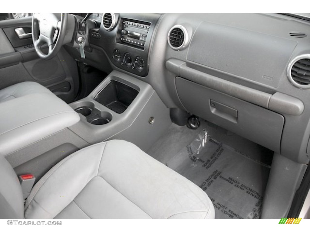 2003 Expedition XLT - Silver Birch Metallic / Flint Grey photo #24