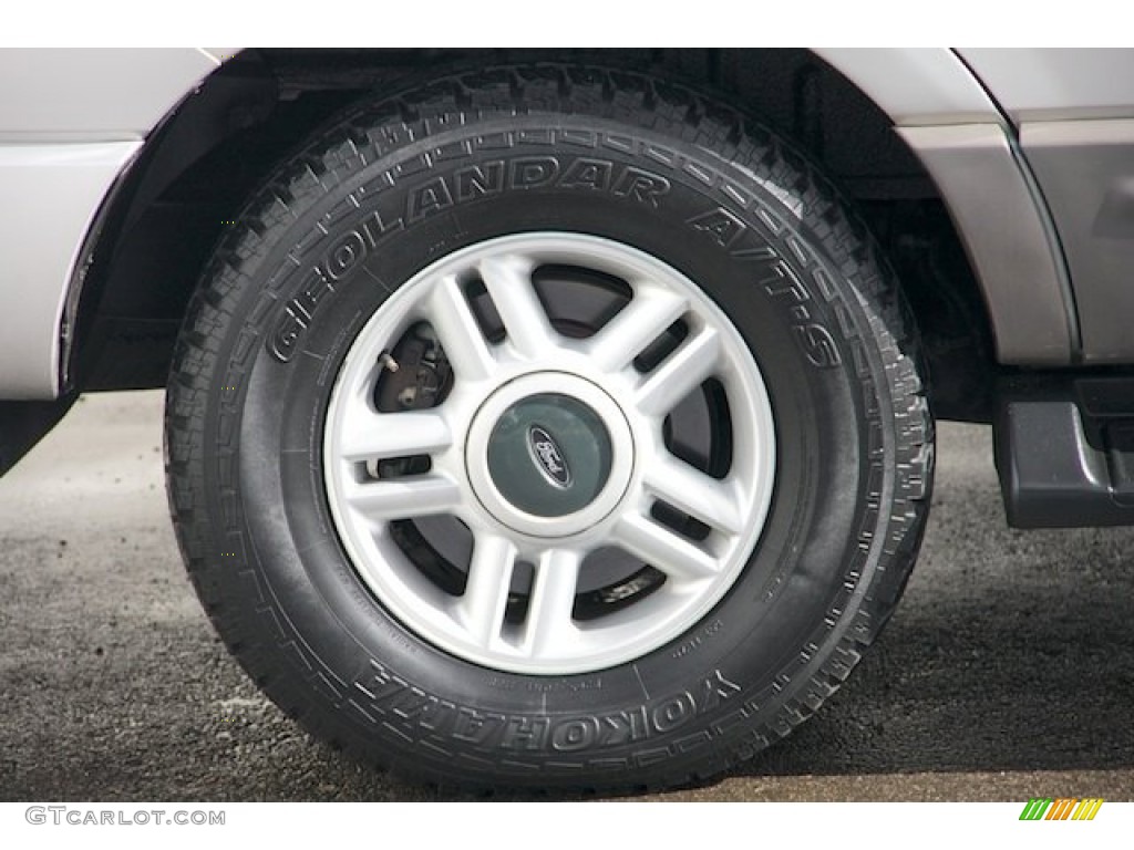 2003 Ford Expedition XLT Wheel Photo #76244873
