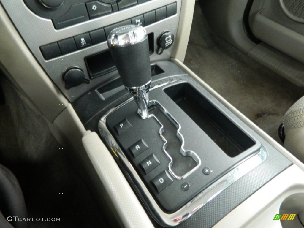 2007 Jeep Commander Sport 5 Speed Automatic Transmission Photo #76245722