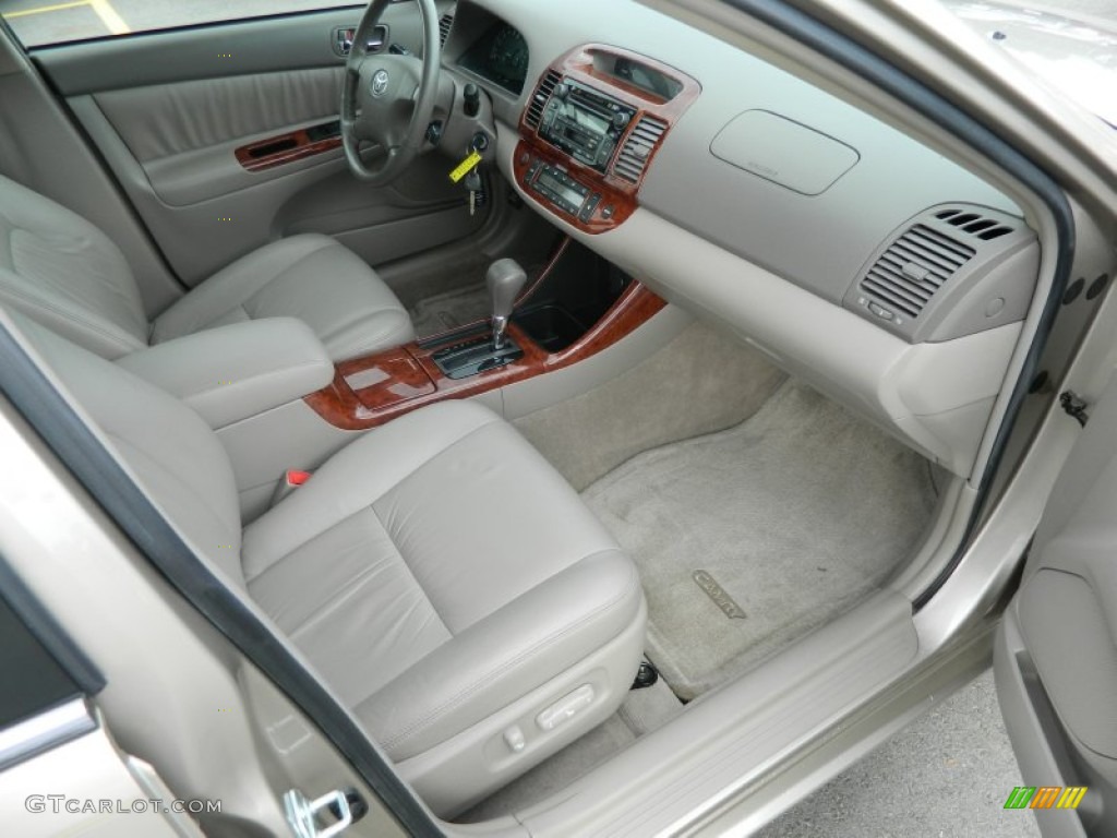 Taupe Interior 2004 Toyota Camry Xle V6 Photo 76247001