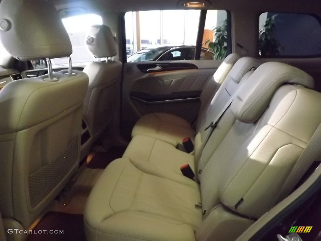 2013 GL 450 4Matic - Cinnabar Red Metallic / Almond Beige photo #6