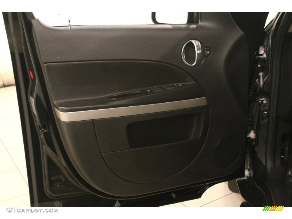 2009 Chevrolet HHR LS Door Panel Photos