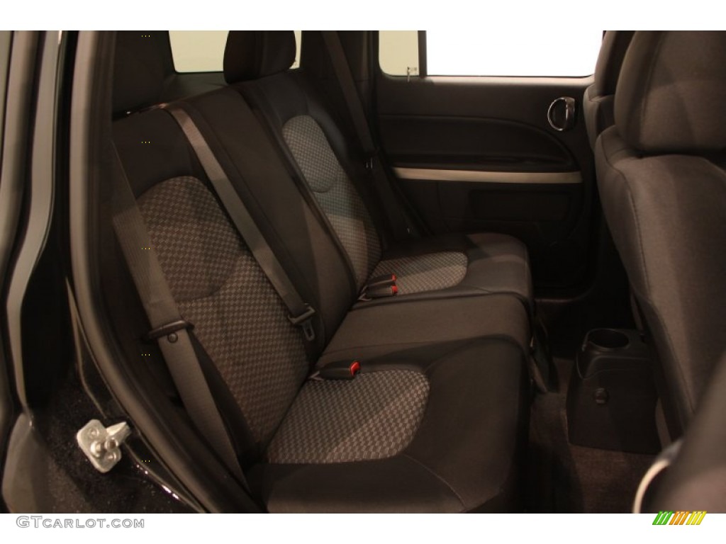 2009 Chevrolet HHR LS Rear Seat Photos