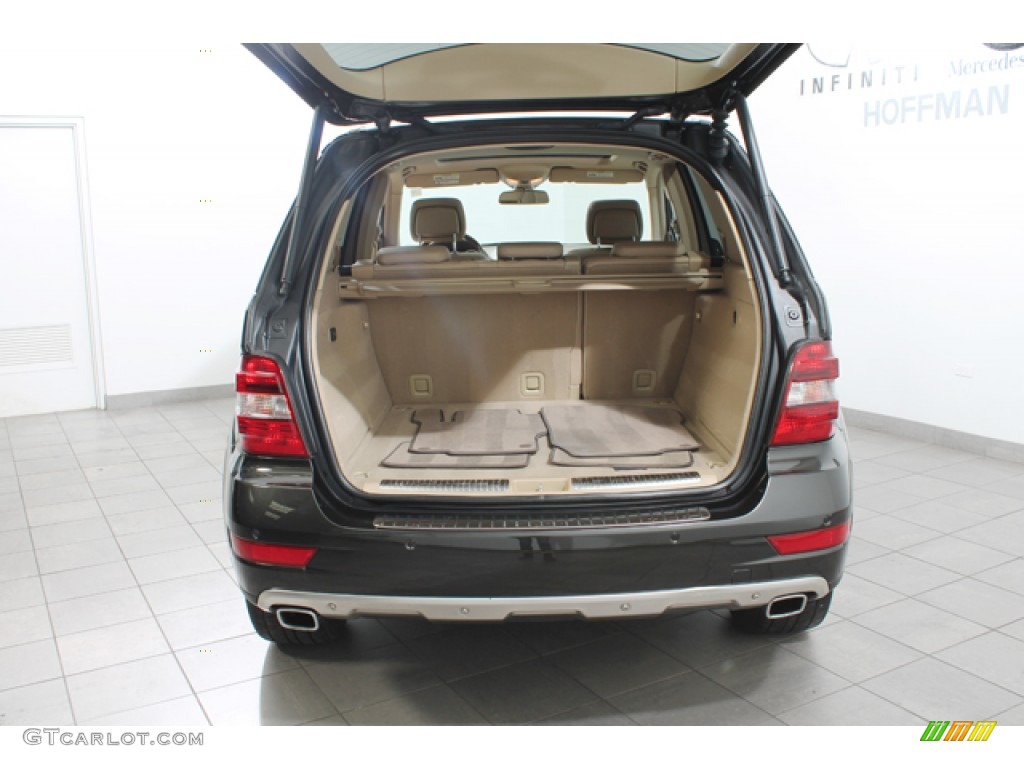 2010 Mercedes-Benz ML 350 4Matic Trunk Photo #76253116