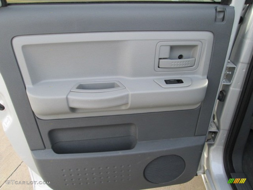 2005 Dakota SLT Quad Cab 4x4 - Bright Silver Metallic / Medium Slate Gray photo #16