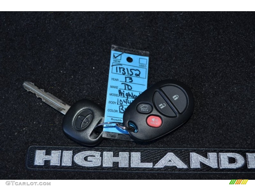 2013 Highlander V6 - Shoreline Blue Pearl / Sand Beige photo #34