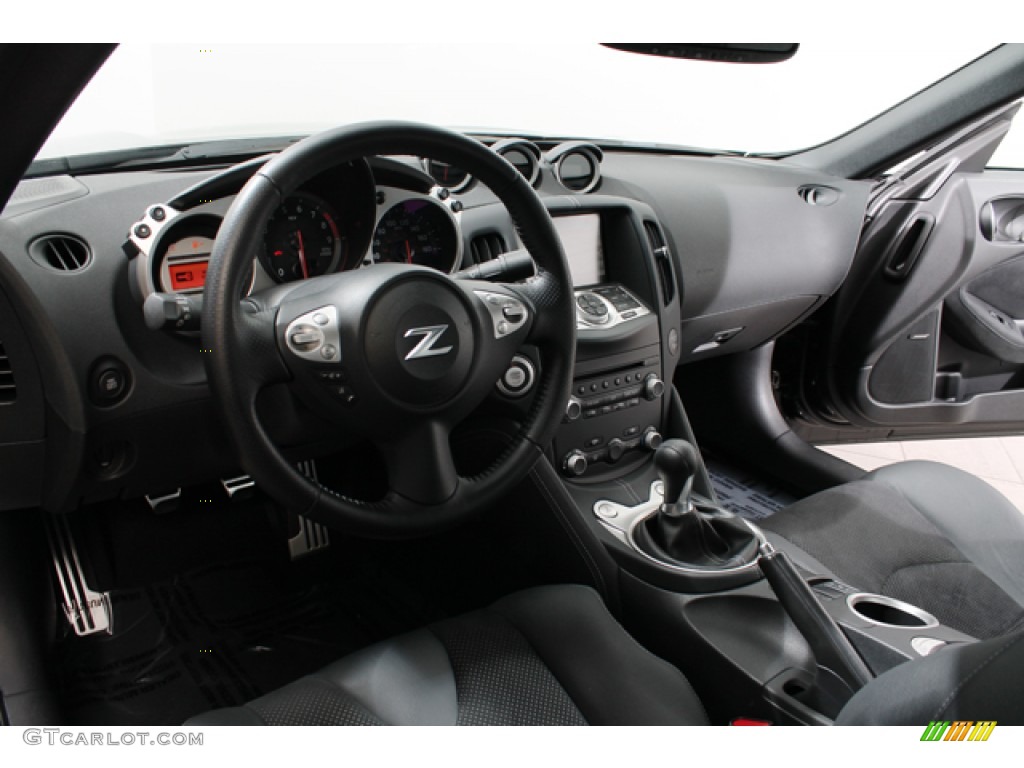2010 370Z Sport Touring Coupe - Magnetic Black / Black Leather photo #6